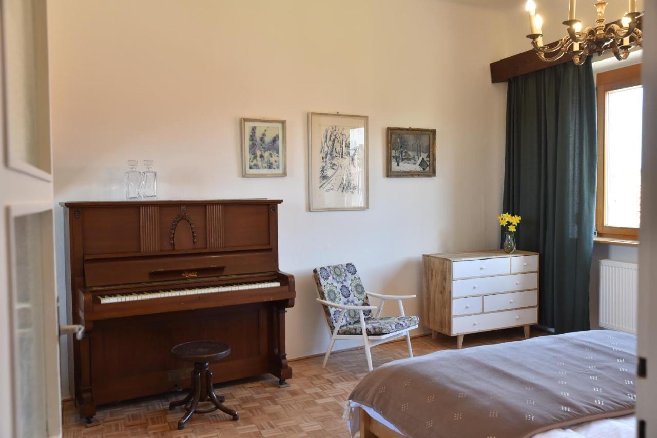 Apartmán s klavírem Lednice Esterno foto